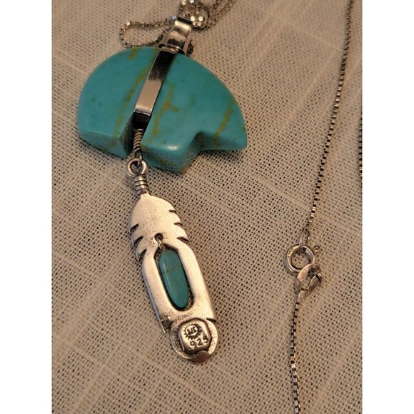 Sterling Silver 925 & Turquoise Bear Fetish Pendant Necklace W/ Dangling Feather - Picture 3 of 9